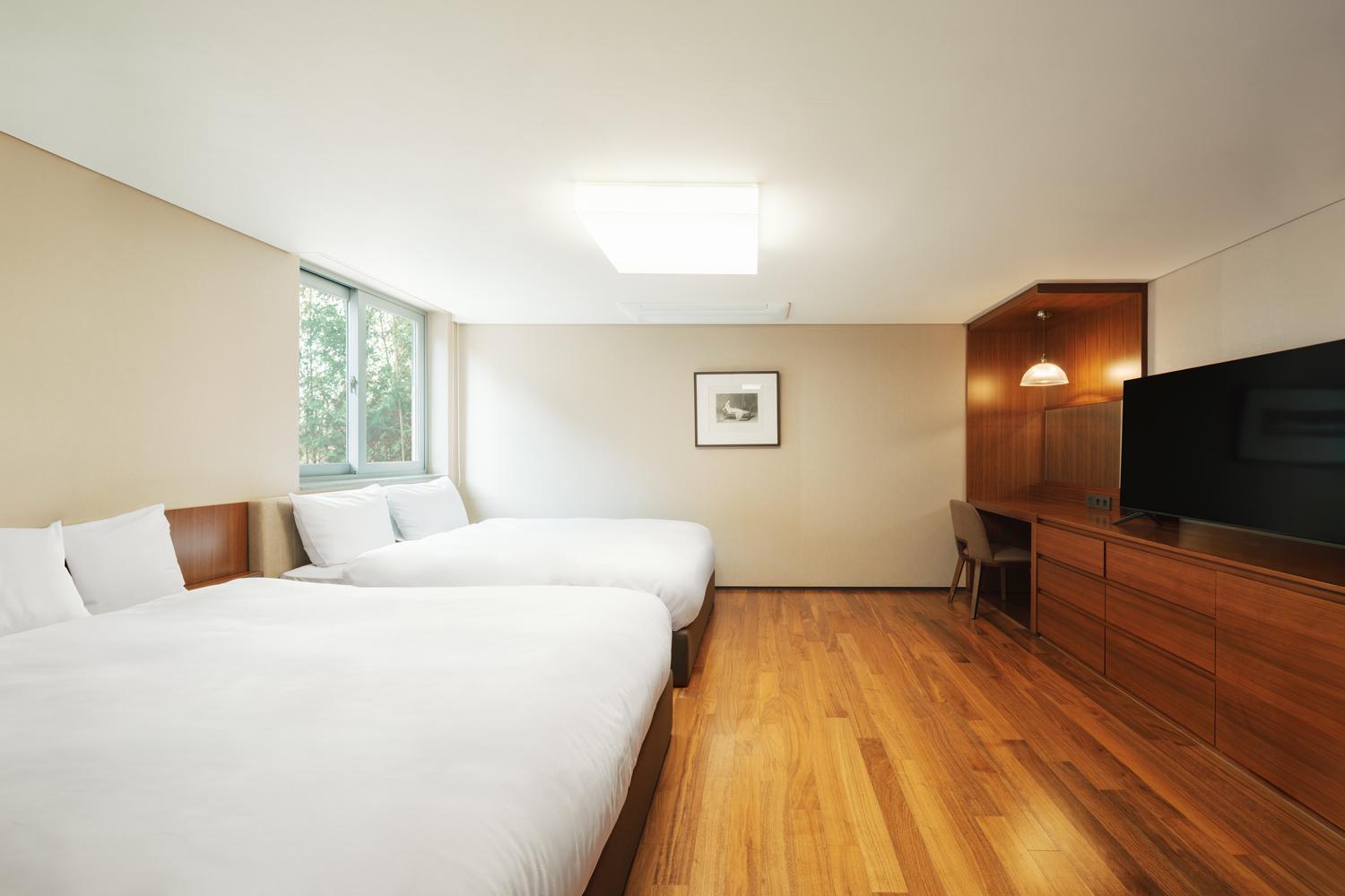 Hotel The